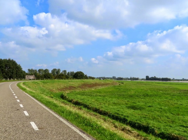 Kouweklauwen-024-Heesselt_-_Waalbandijk.png